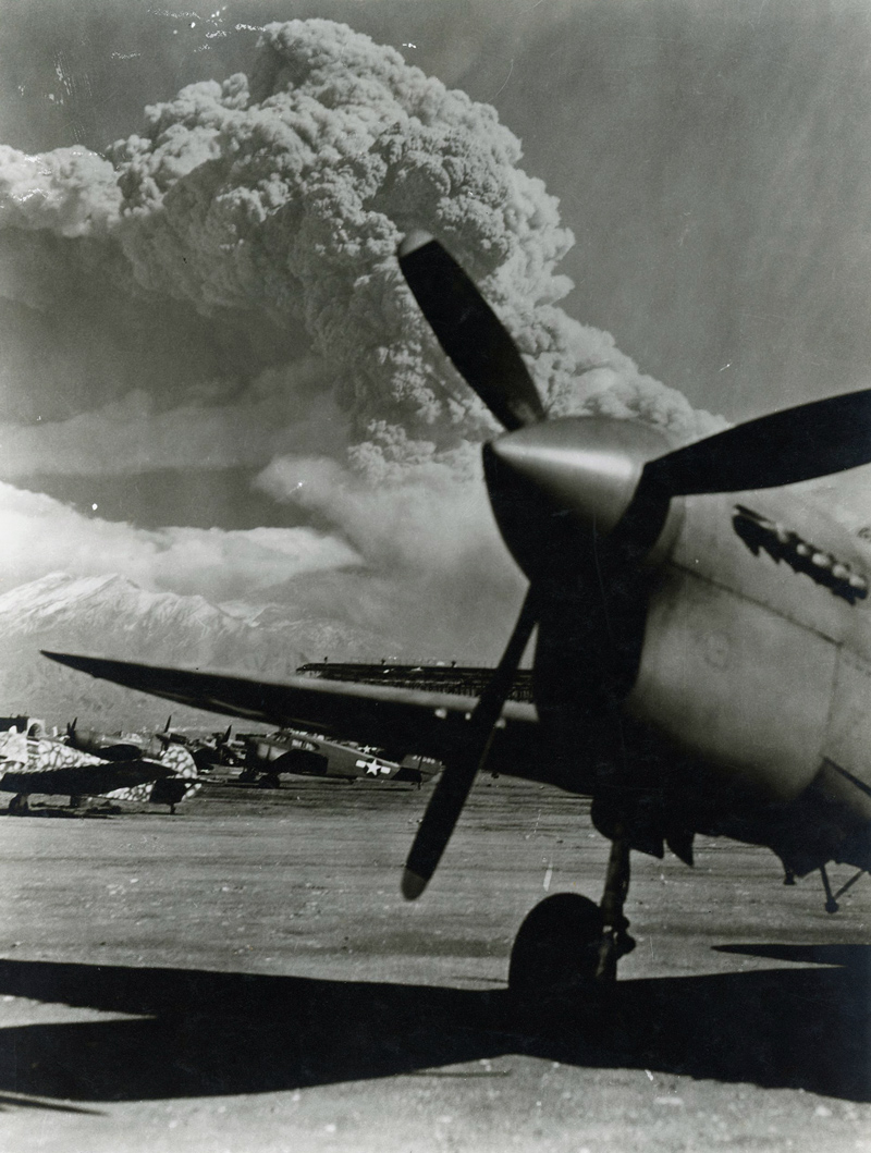 Mount Vesuvius eruption 1944 (enhanced)