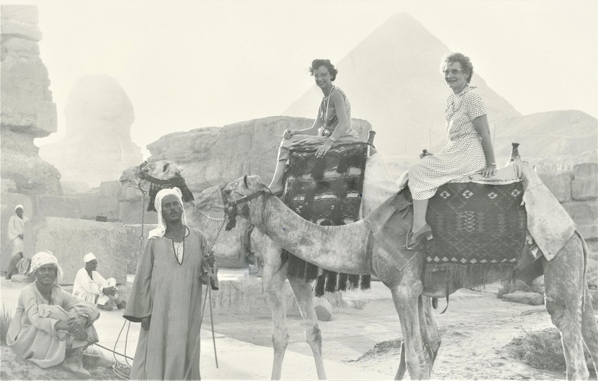 Myra-Zink-and-mother-June-1959