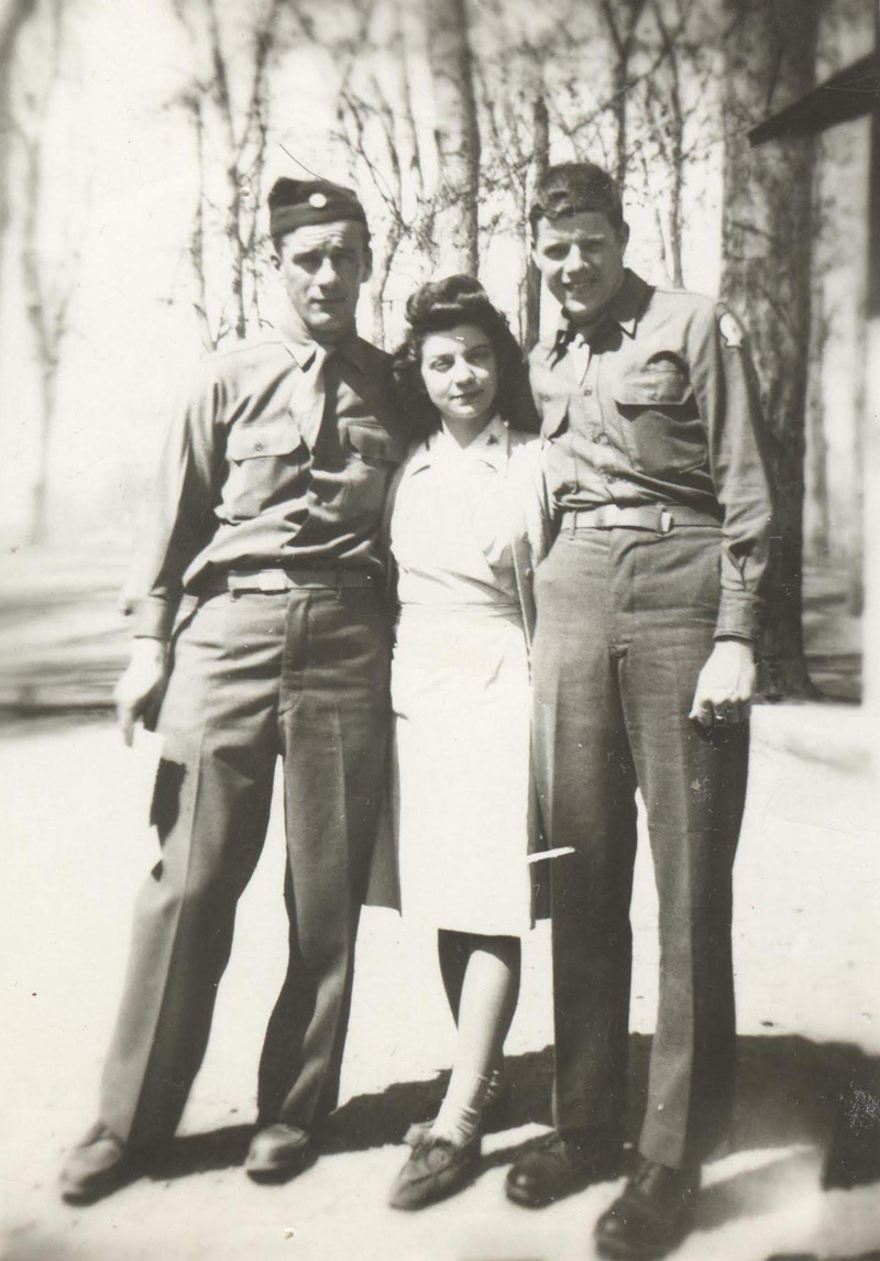 L-R--DK,-Ann-Hagerty,-DK-001