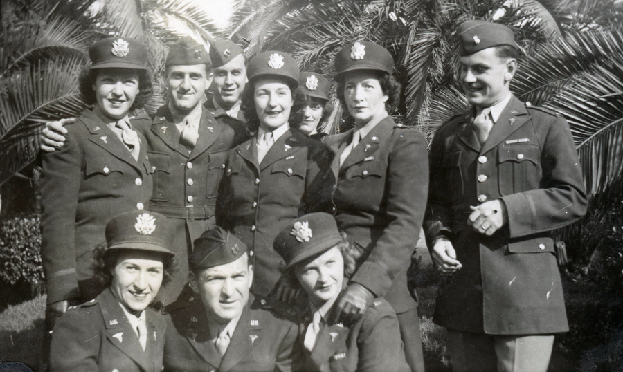 Weiner-Album-012-Group-Shot