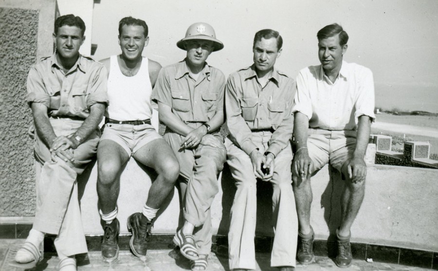 Weiner-Album-017-group