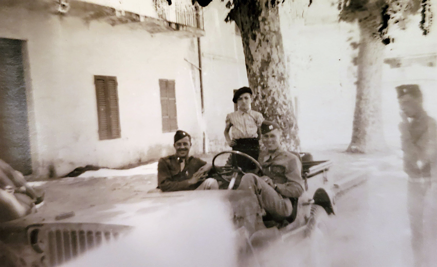 John-Jarvie-and-Baker-Newton-Tlemcen-1943-enhanced